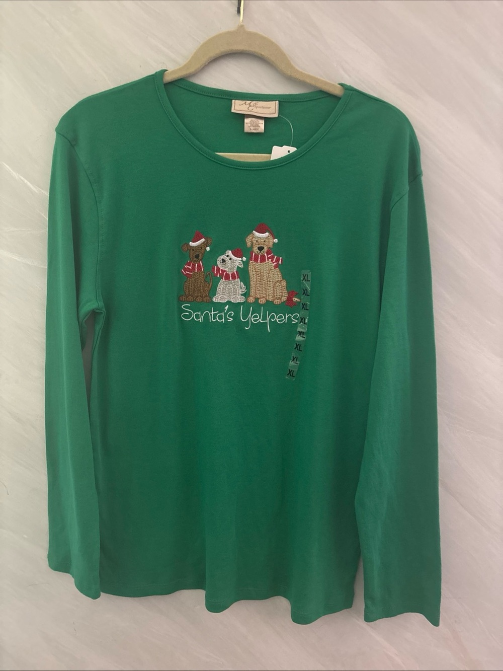 M&C Sportswear XL Green Doggy Christmas “Santa’s Yelpers” Long Sleeve Shirt NEW!